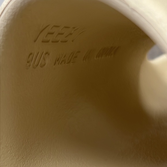 SOLD IN STORE Adidas Originals Men’s Yeezy Slide -Bone Size 9 - Picture 5 of 11
